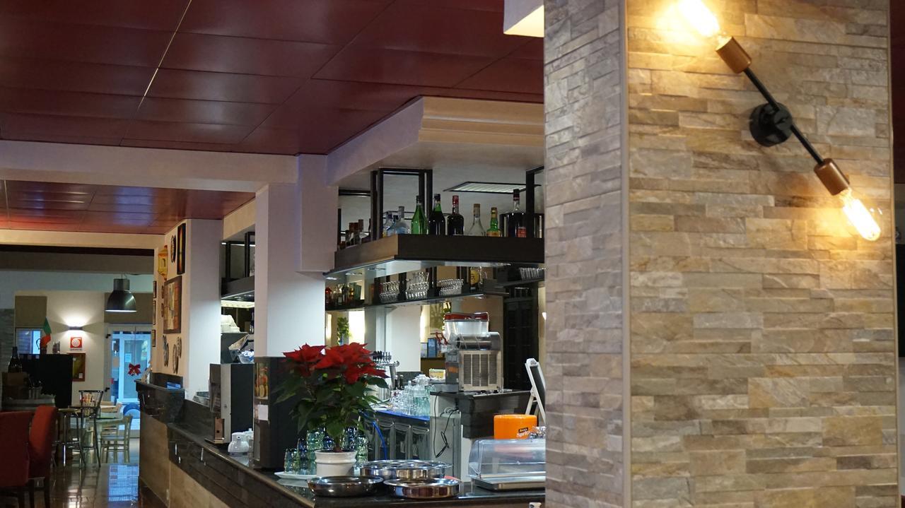 Hotel Blue Marine لينانو سابيادورو المظهر الخارجي الصورة